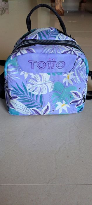 Mochila Totto lancheira e estojo