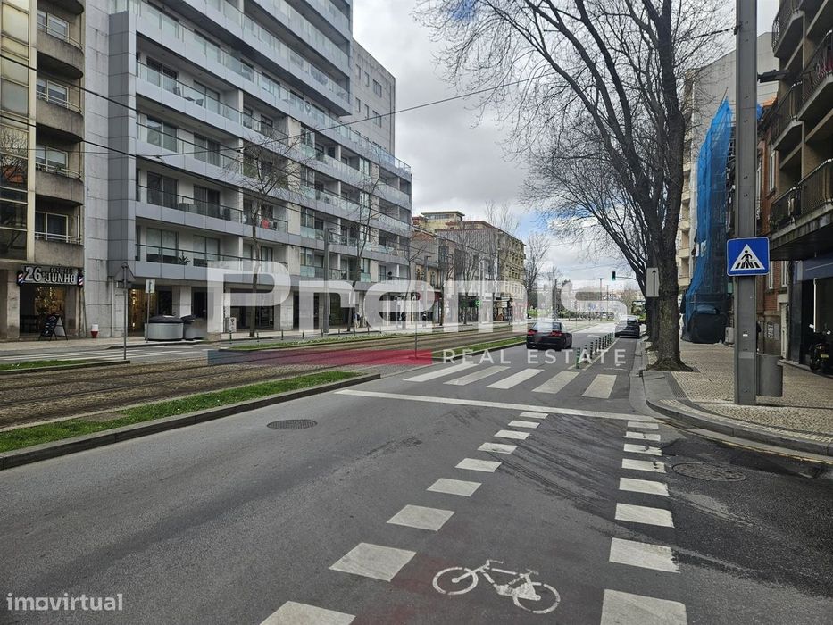 Garagem  Venda em Santa Marinha e São Pedro da Afurada,Vila Nova de Ga