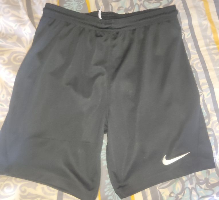 Продам шорти Nike. Стан:новий. Розмір:М.