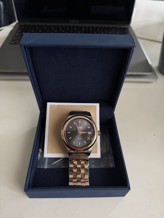 SWATCH TUX Sistem51 Irony