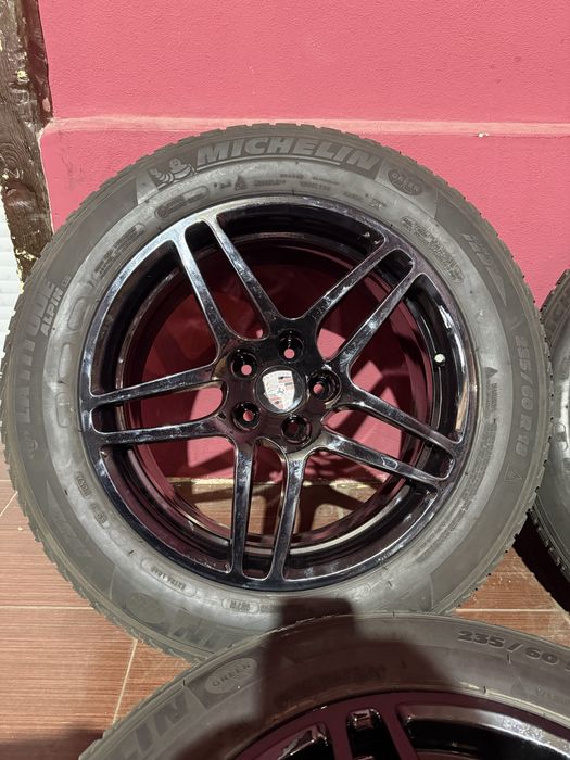 Продам диски с резиной 4шт. 255/55/R18