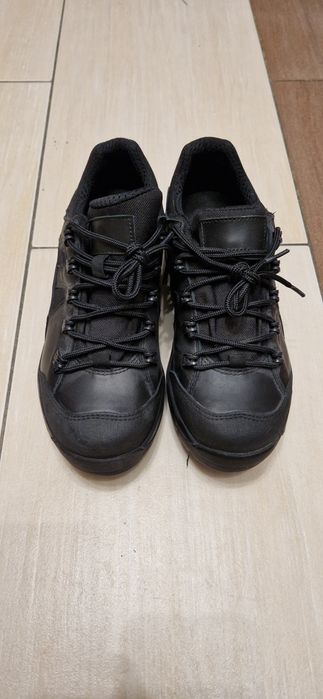 Buty nowe protektor r. 41