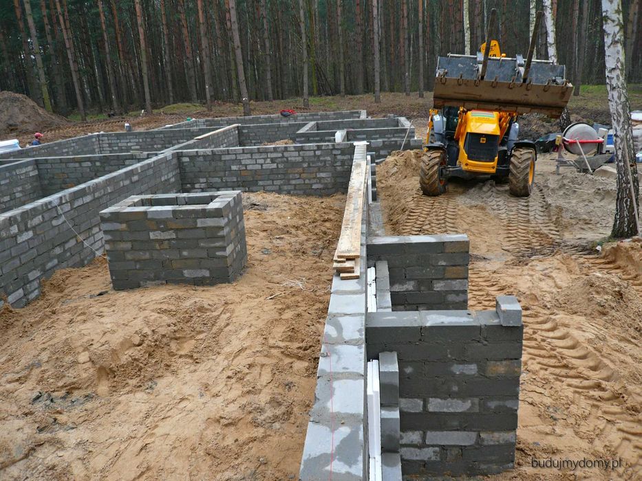 Usługi Koparką Koparko-ładowarką, roboty ziemne, wykopy, rozbiórki, rozładunek, zasyp fundamentów