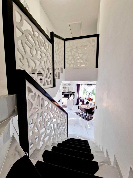 Balustrada schodowa poręcz antresola barierka loftowa nowoczesna