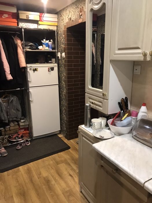 Продам дві кімнати в гуртожитку