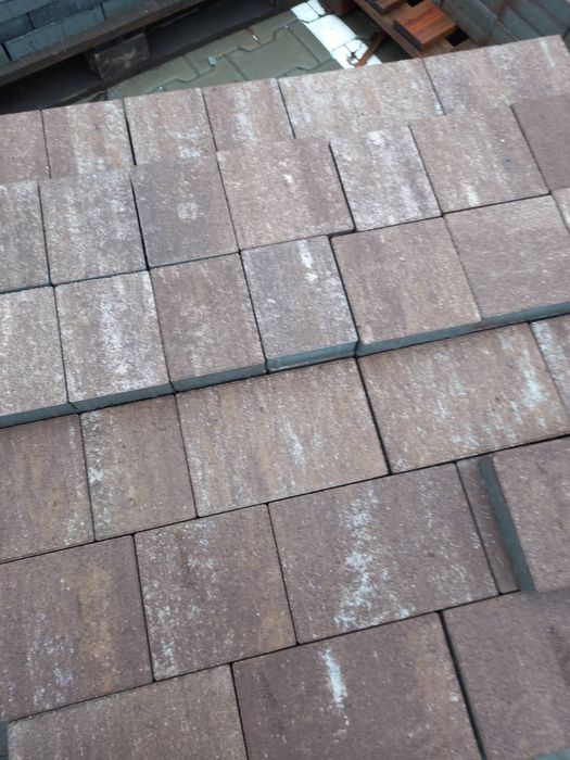 Укладка тротуарной плитки