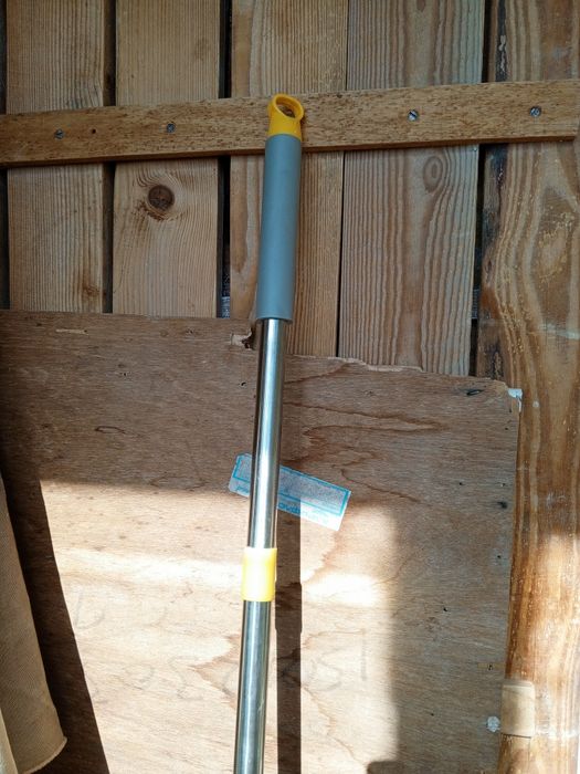 Продам треугольную швабру