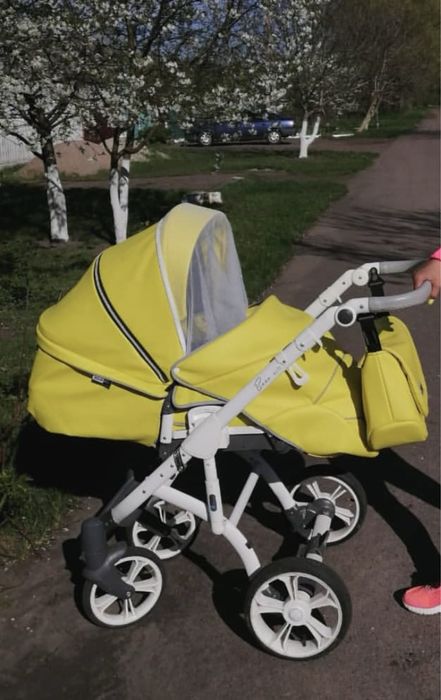 Каляска 2 в 1 Roan Bass