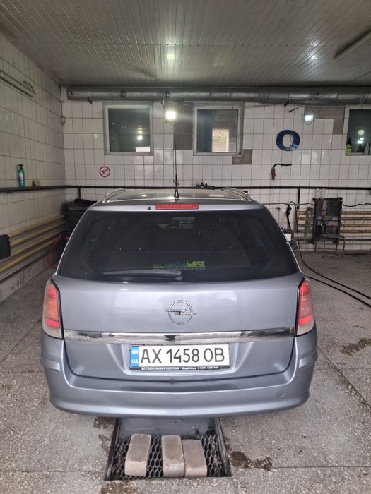 Продам Опель Астра 1.6