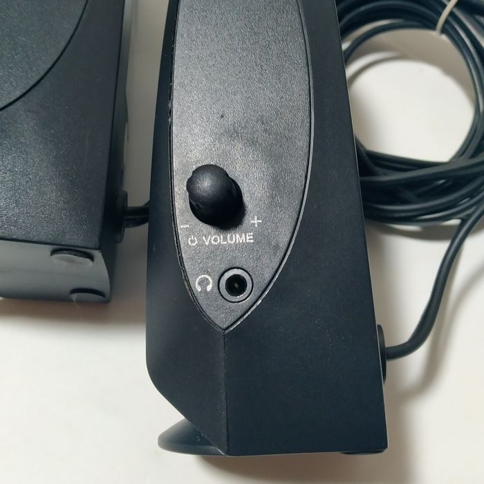 Colunas para PC / Portátil (HP, Logitech e Genius)