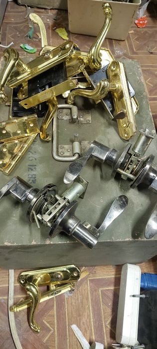 Ручка защёлка бу