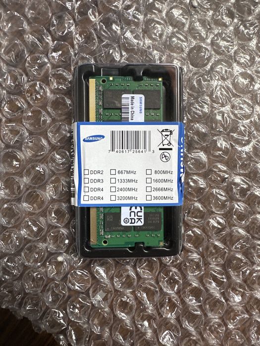 2 Memory RAM Laptop each 8GB Samsung64584648390658121