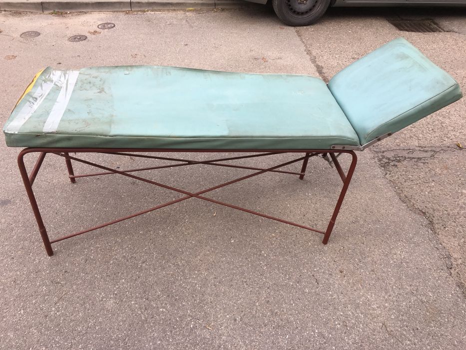 Масажний стіл, кушетка