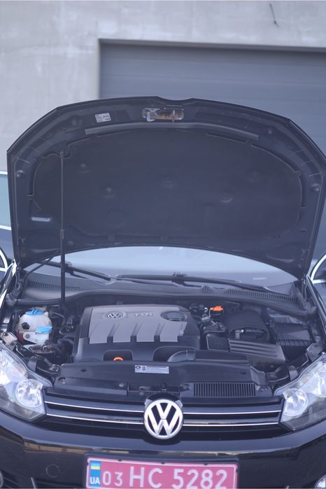 Volkswagen Golf 2011 автомат