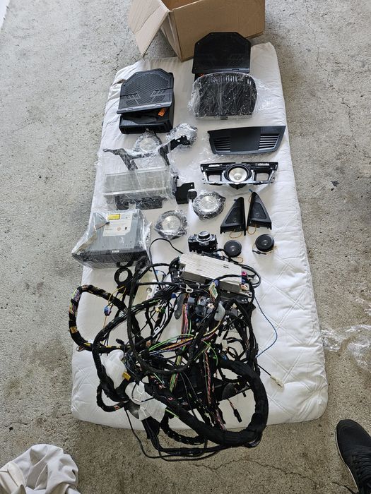 Bmw e93 e90 e92  harman kardon logic7  navi cic komplet
