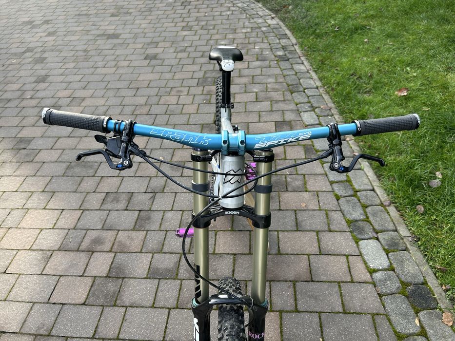 Rower zjazdowy Morewood Izimu