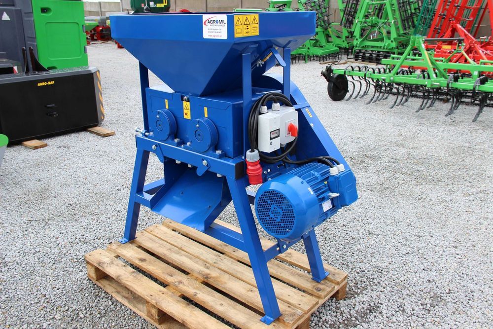 Gniotownik gniotowniki zgniatacz ziarna zboża nowy śrutownik Polski
