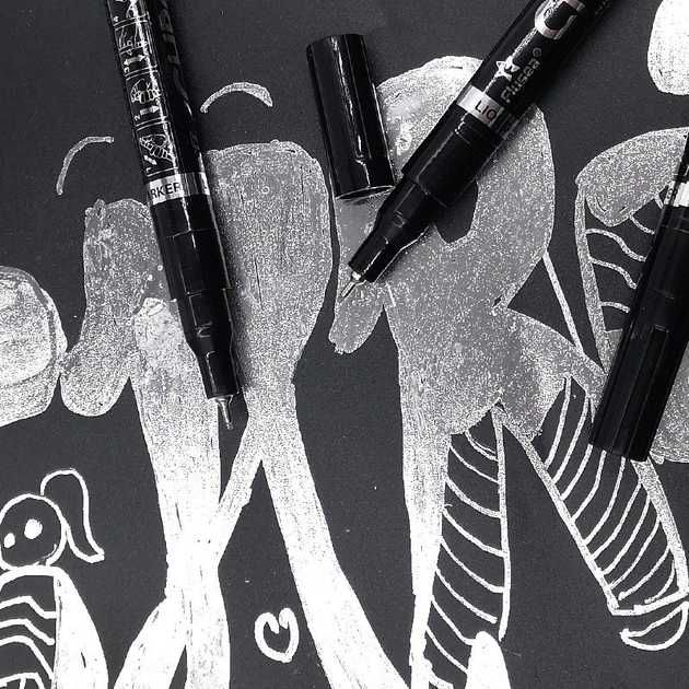 Хром зеркальный маркер и золотой