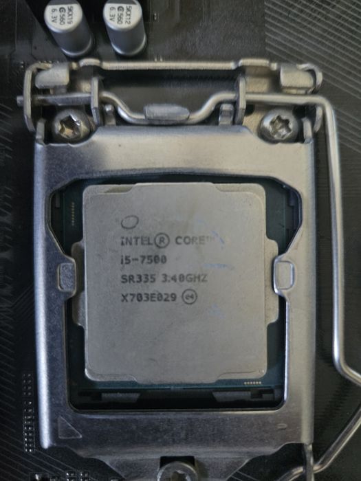 Plyta główna gigabyte ga-b250m-ds3h wraz z procesorem intel core I5-7500