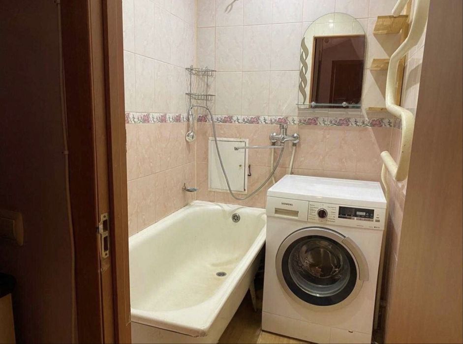 Продам 1 кімнатну квартиру район парку
