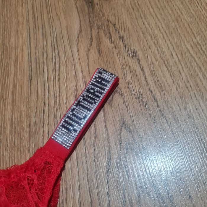 Victoria's Secret stringi majtki koronkowe brazyliany cyrkoniami sexy