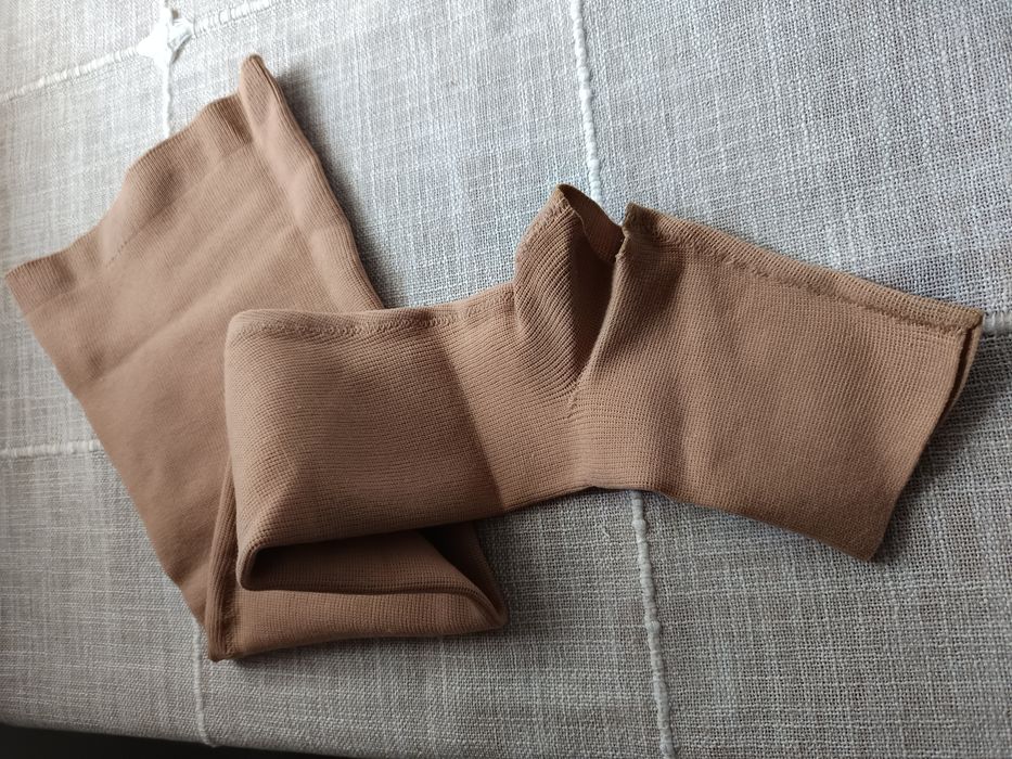 Knee-High Elastic Sock64553100485122121