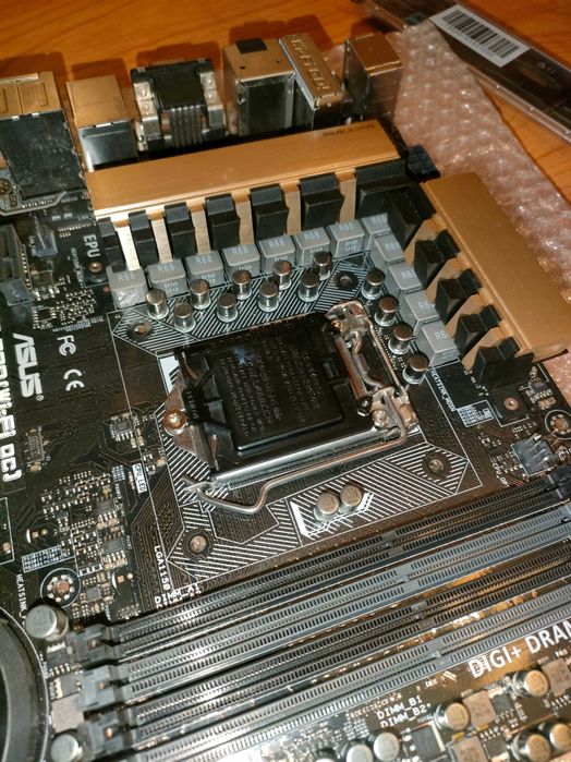 Placa Mãe ASUS Z97-PRO (Wi-Fi ac)