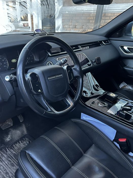Продаю свій автомобіль Range Rover Velar