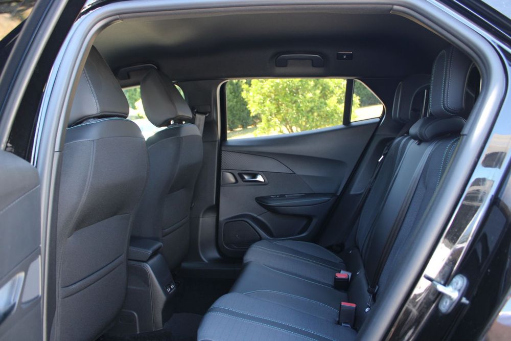 Peugeot e-2008 50 kWh Allure