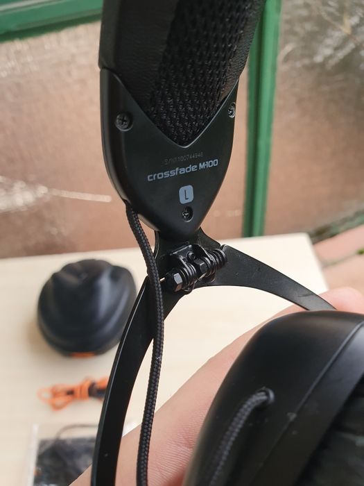 Słuchawki dj V MODA CROSSFADE M  100 górna półka