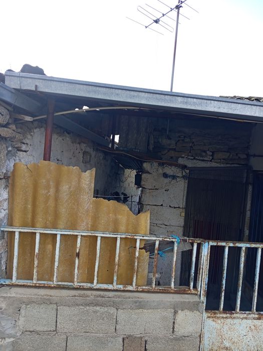 Vendo um armazém nos estevais de Moncorvo