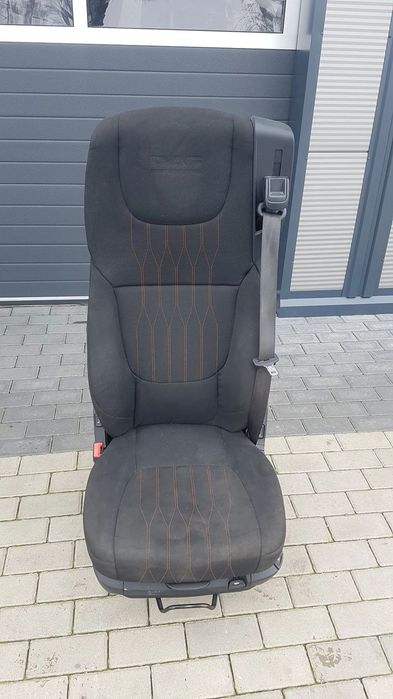FOTEL LEWY KIEROWCY DAF XF 106 CF EURO 6 LIFT