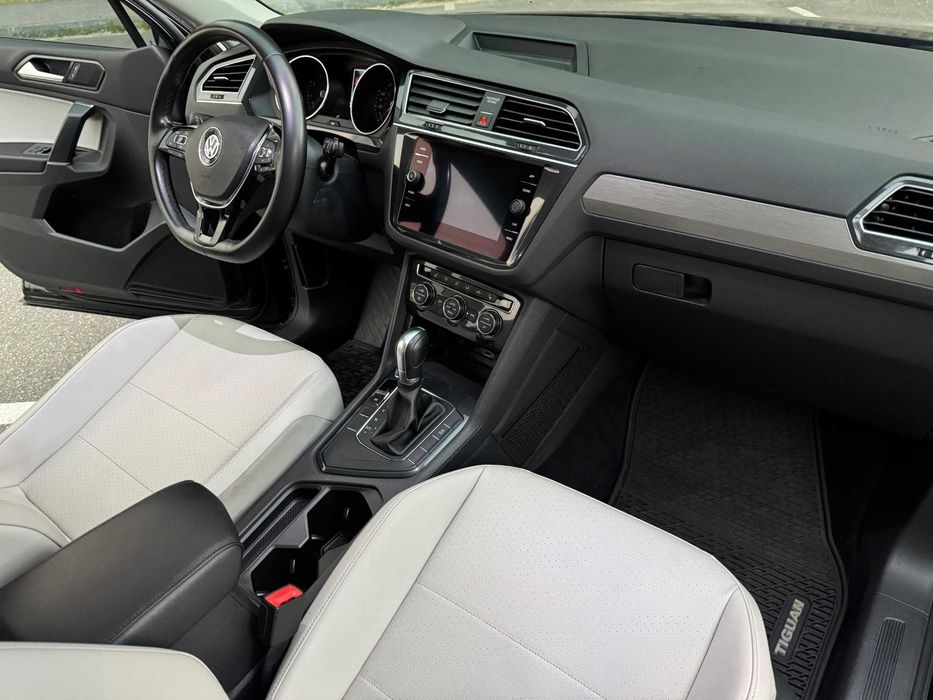 Volkswagen Tiguan 2018 2.0 чудовий стан