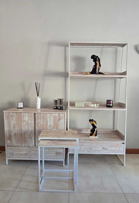 COMPLETE MATCHING FURNITURE SET - white oak finish all excellent like new condition