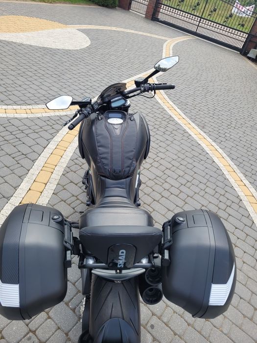 Ducati Diavel 2013