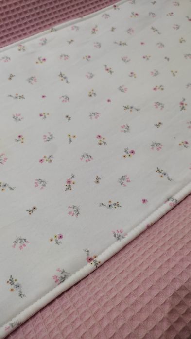 Ninho e base/colchão muda fraldas para bebé