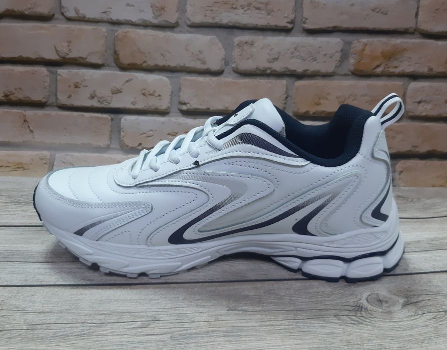 Белые кожаные кроссовки Bona 808A 41.43.44.46p