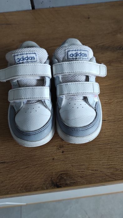 Adidasy dziewczęce 23 Adidas