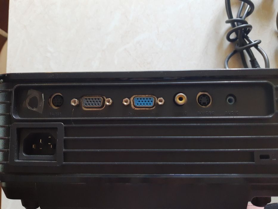 Projektor BenQ MP612