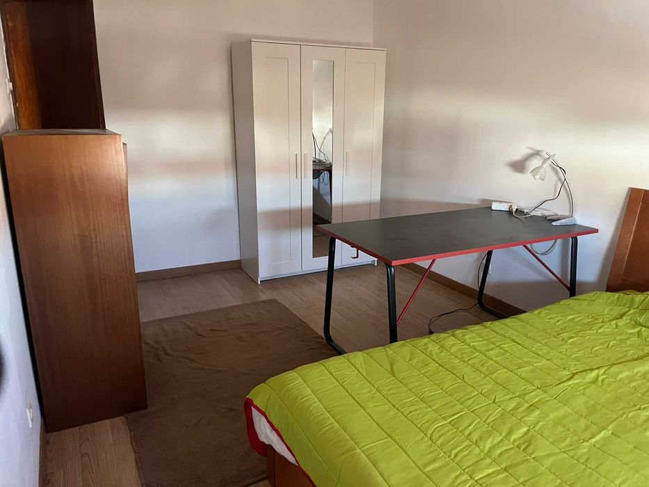 QUARTO INDIVIDUAL PARA ARRENDAMENTO – estudante, Pedernais, Ramada, Odivelas