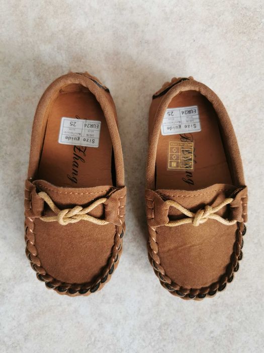 Mokasyny dla dziecka buty wizytowe r25 około 14cm