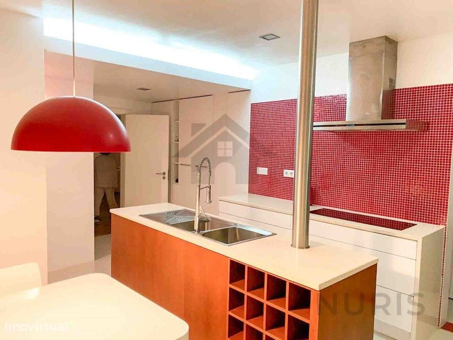 Espaçoso T4 Renovado no Centro de Portimão - 185 m²