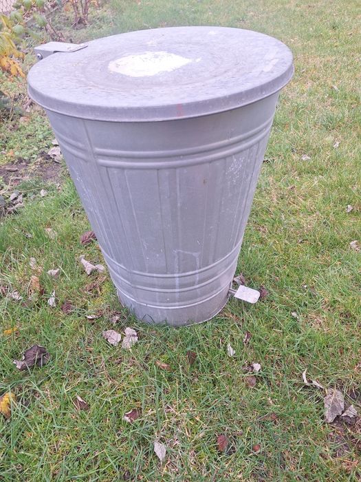 Kosz na śmieci ocynkowany 60 litrowy