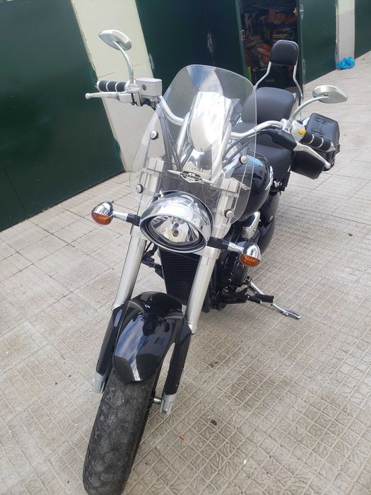 vidro susuki intruder  m 800 (windshield susuki vz 800)