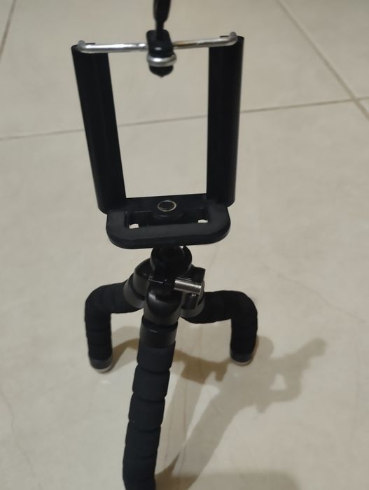 Tripé para telemóveis