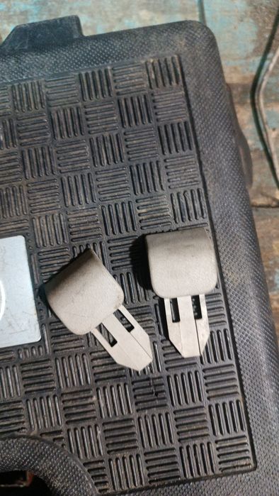 сидіння розборка шрот бардачок шторка Рено Меган 2 двері скло