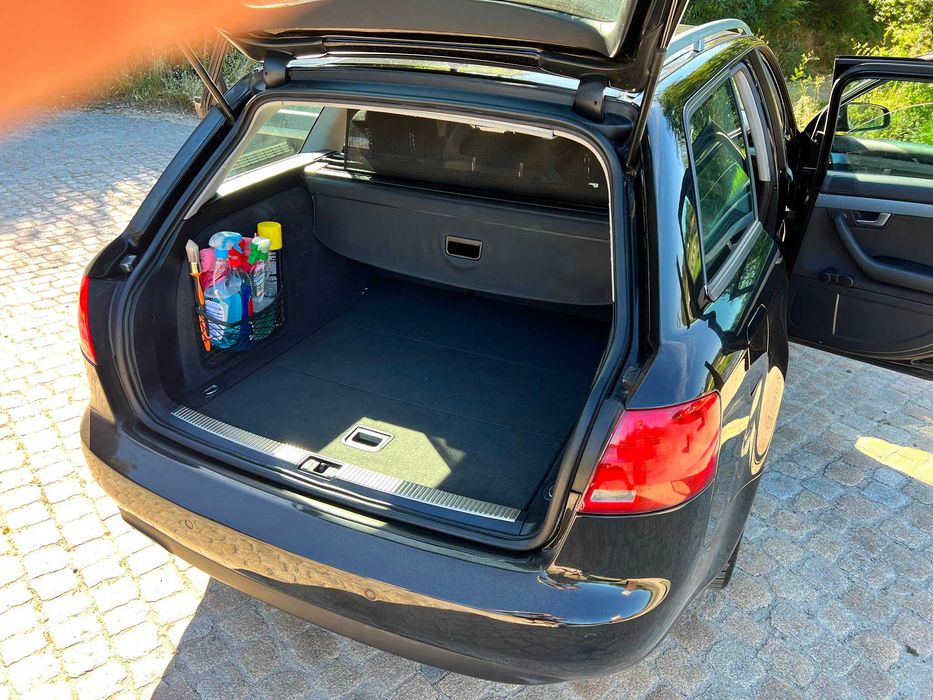 AUDI A4 2.0 TDI 140CV+ - Pronta a comer quilómetros.