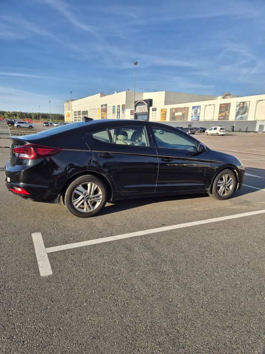 Hyundai Elantra 2020