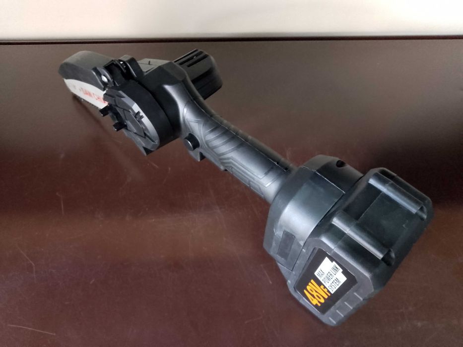 Pilarka Akumulatorowa Piła Łańcuchowa 2 akumulatory mocna nowa gwaranc