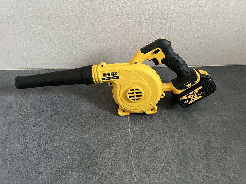 Акум. Повітродуйка  Dewalt DCV 100 + АКБ 4.0 Ah